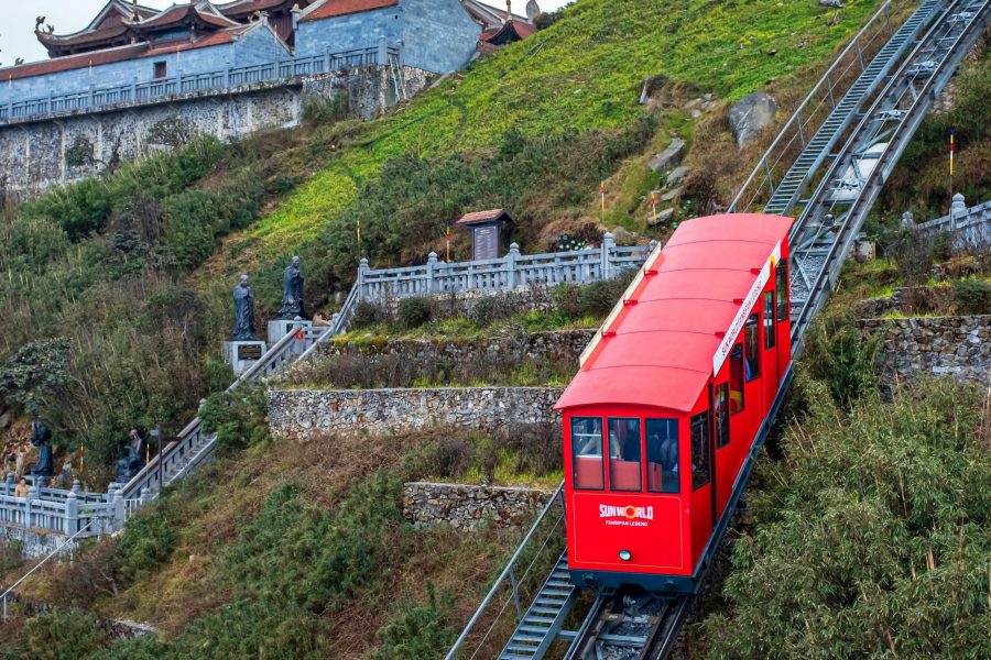 Train visit Muong Hoa Valley